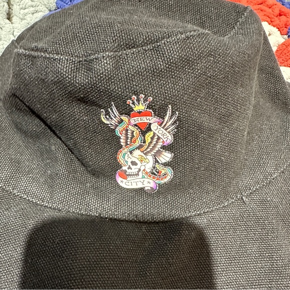Ed Hardy Y2K Bucket Hat NWT - Picture 2 of 6